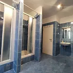 Spacious 140m2 Downtown 3 Bedroom Апартаменты *