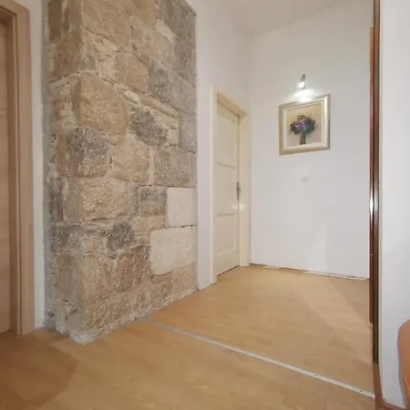 Spacious 140m2 Downtown 3 Bedroom Lägenhet Split