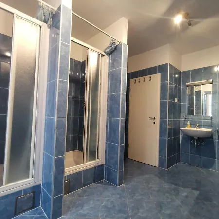 Spacious 140m2 Downtown 3 Bedroom Lägenhet *