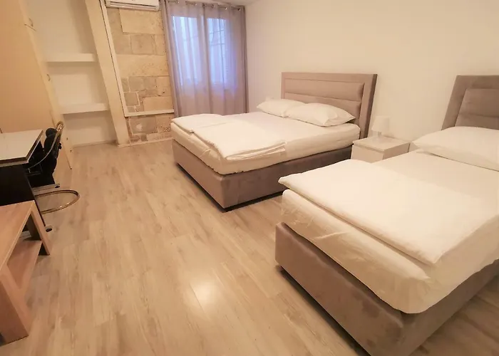 Daire Spacious 140m2 Downtown 3 Bedroom