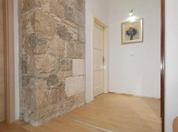 Spacious 140m2 Downtown 3 Bedroom アパート スプリト