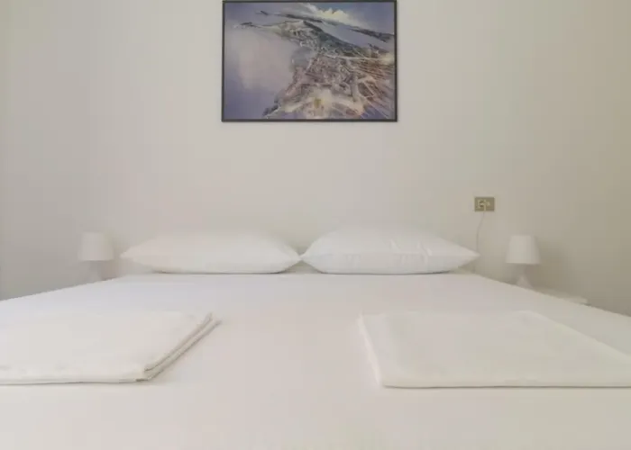 Spacious 140m2 Downtown 3 Bedroom アパート *